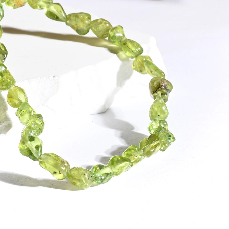 Bracelet roulé Péridot – Purification et Croissance Personnelle
