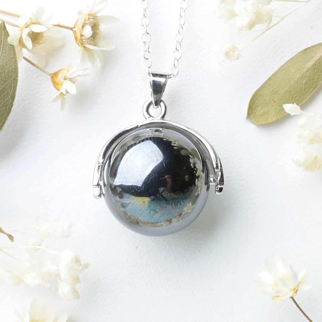 Pendentif main Hématite – Protection et Stabilité