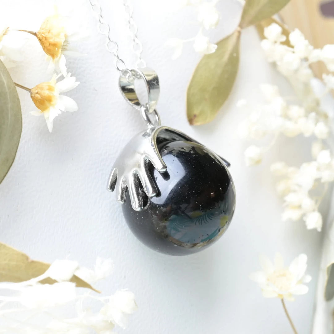 Pendentif main Onyx (Agate Noire) – Protection et Stabilité