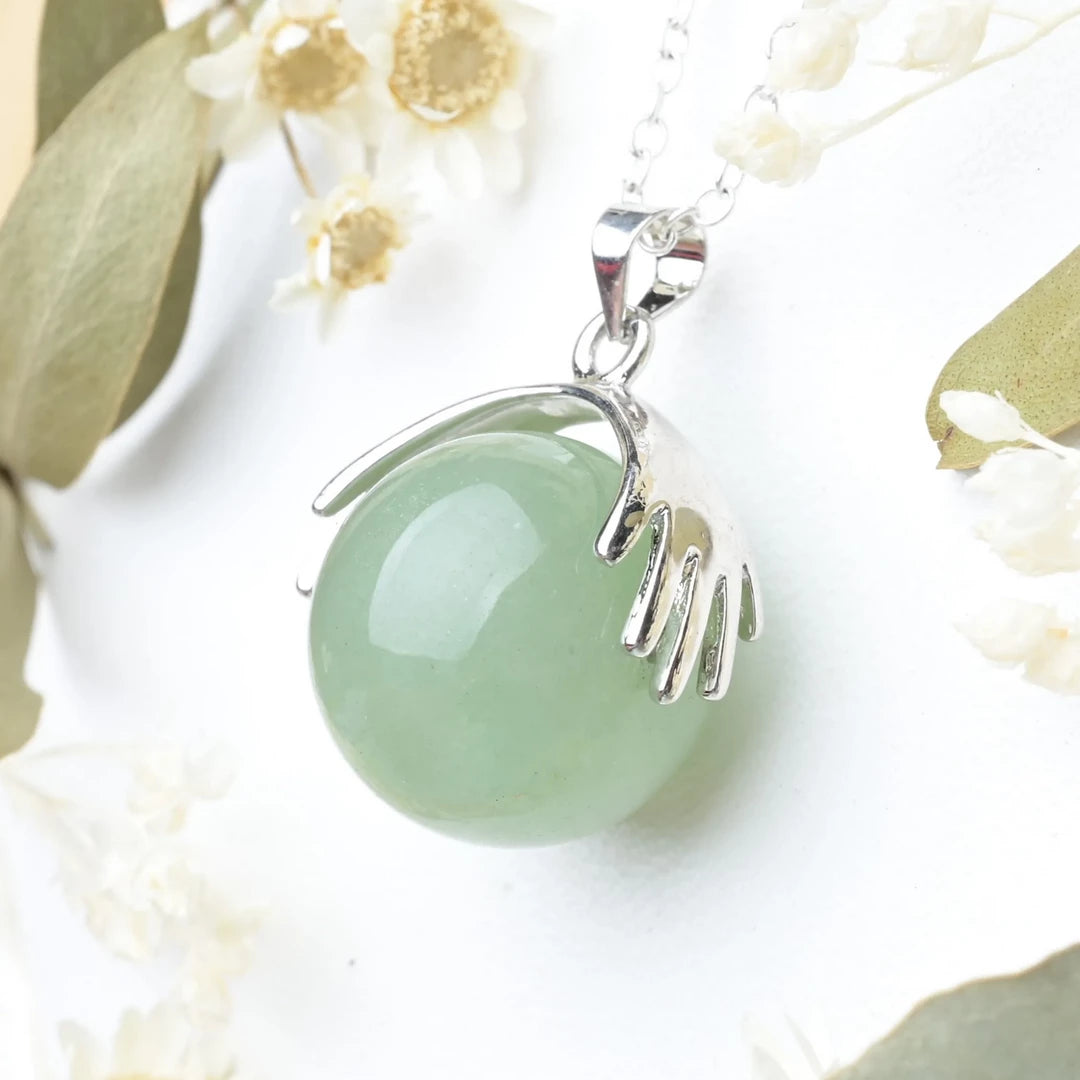Pendentif main Aventurine – Prospérité et Équilibre Intérieur