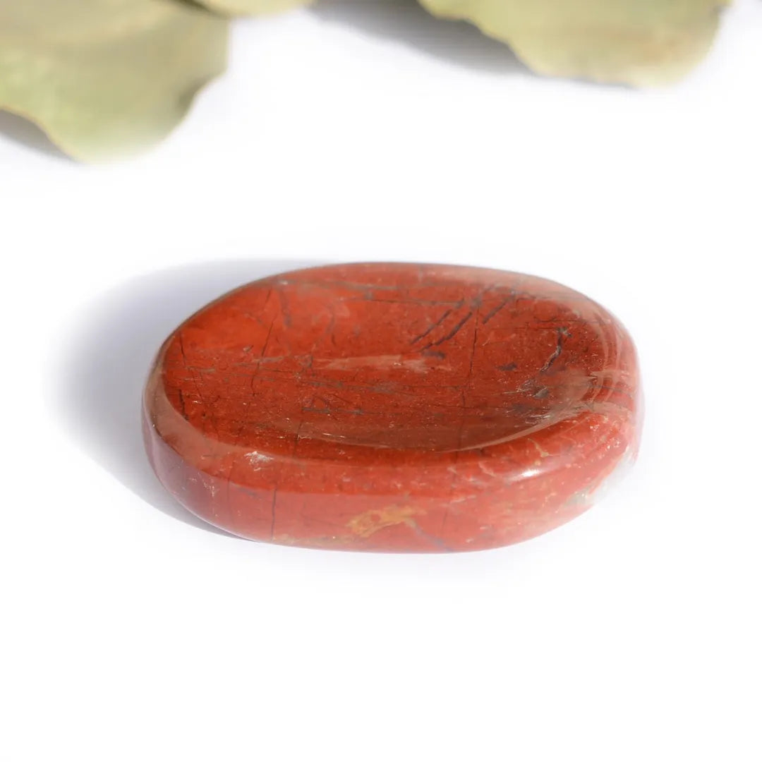 Galet Anti-Stress Jaspe Rouge – Force, Passion et Vitalité