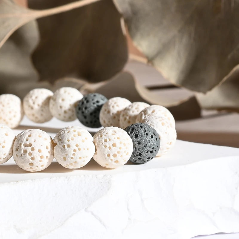 Bracelet Pierre de Lave Blanche et Noire – Ancrage et Revitalisation