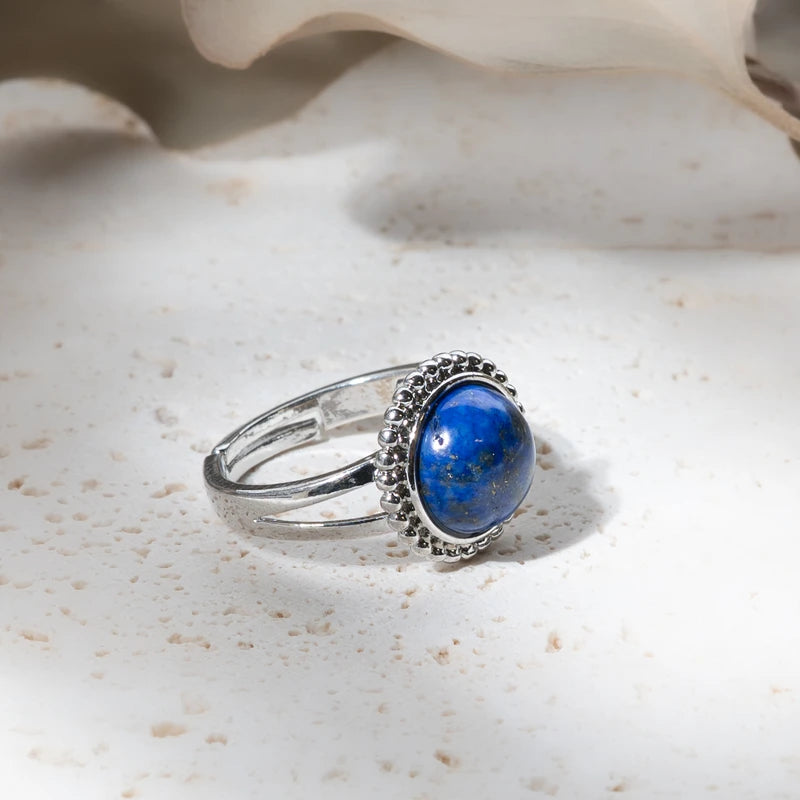 Bague ronde fleur en Lapis Lazuli – Sagesse et Clarté Mentale
