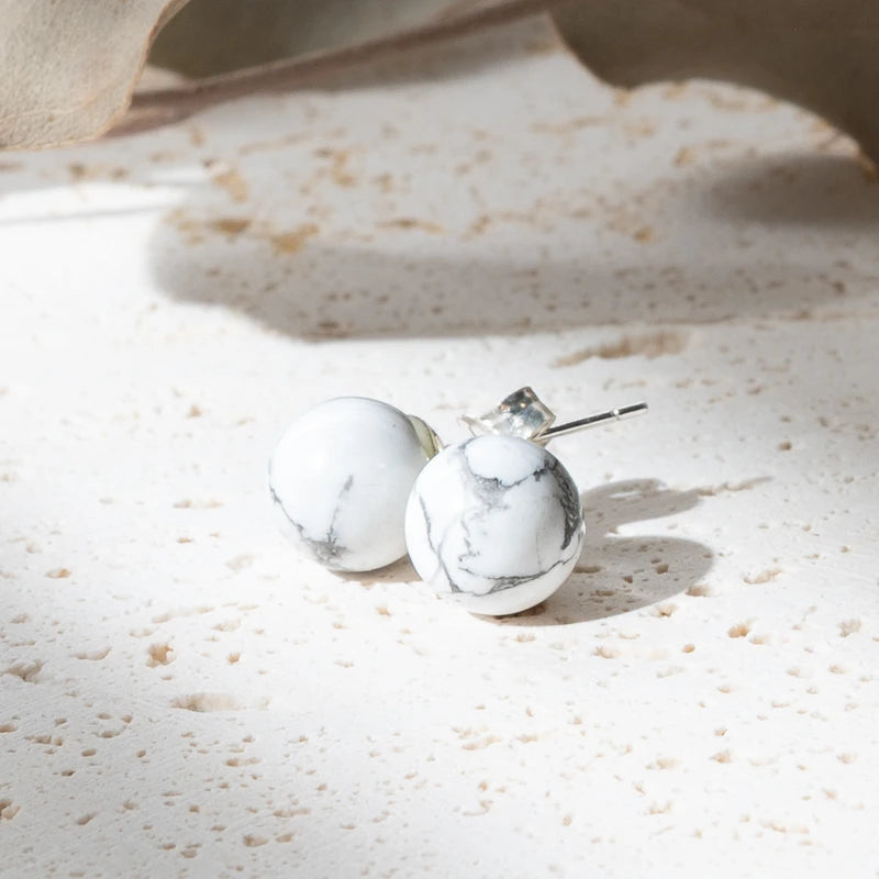 Boucles d'oreilles Howlite argent 925 rondes – Paix Intérieure et Clarté Mentale