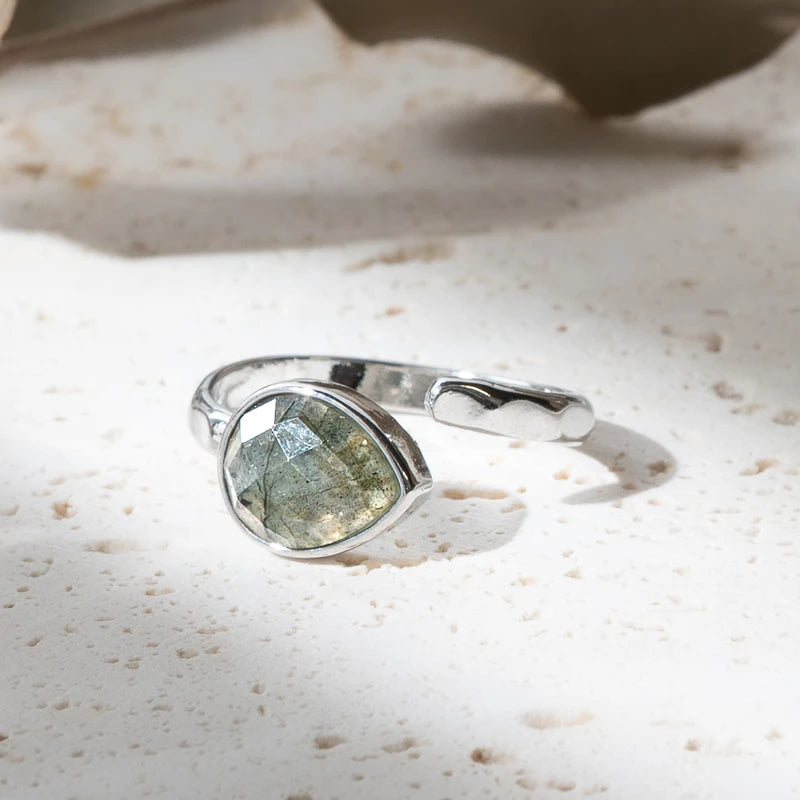 Bague goutte d'eau Labradorite – Protection et Transformation
