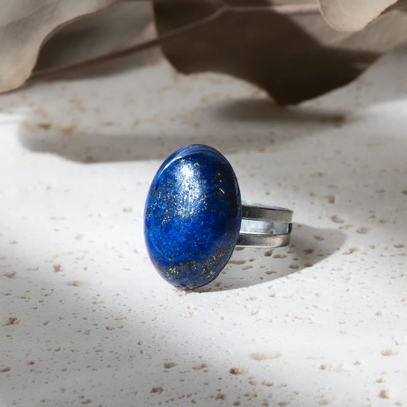Bague ovale en Lapis Lazuli – Sagesse et Clarté Mentale