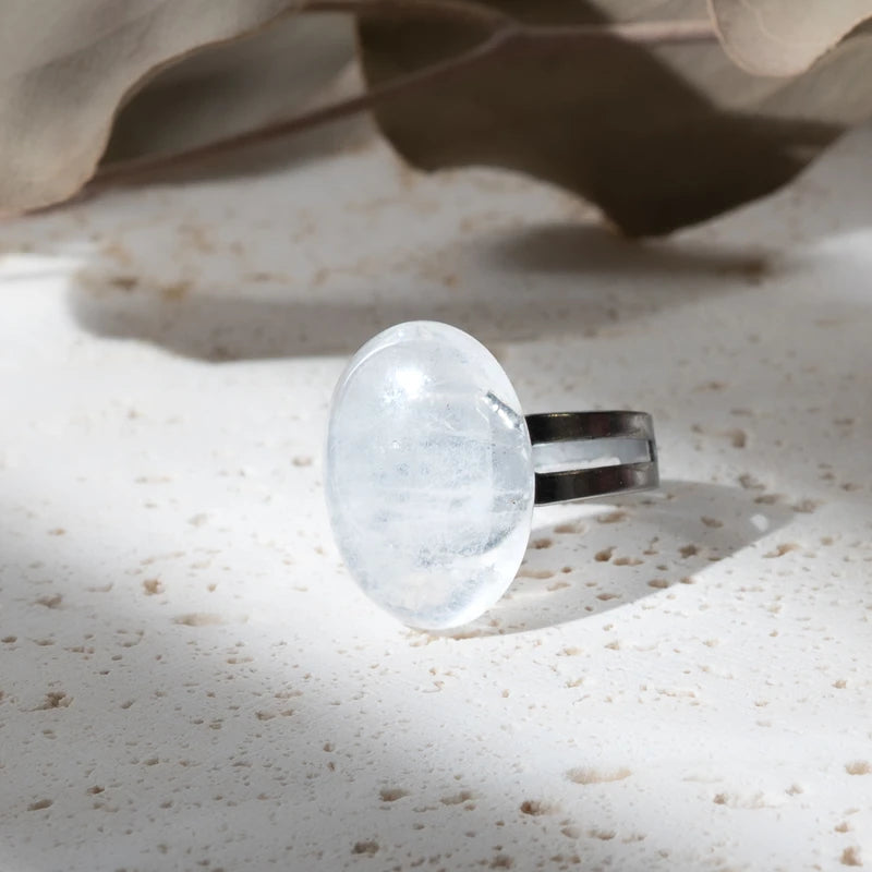 Bague ovale Cristal de roche – Clarté, Guérison et Énergie Positive