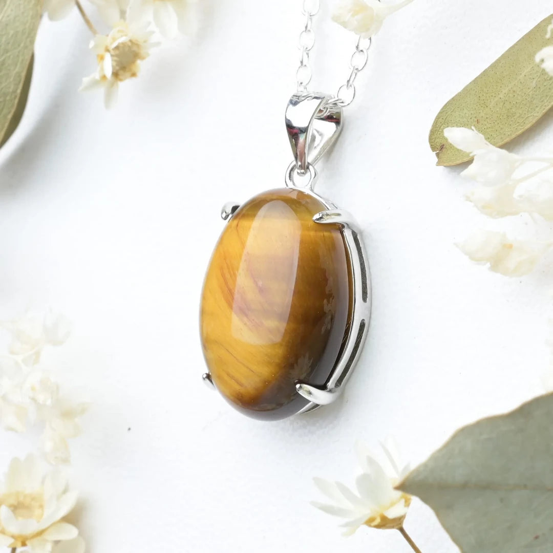 Pendentif oval Oeil de Tigre – Confiance et Protection
