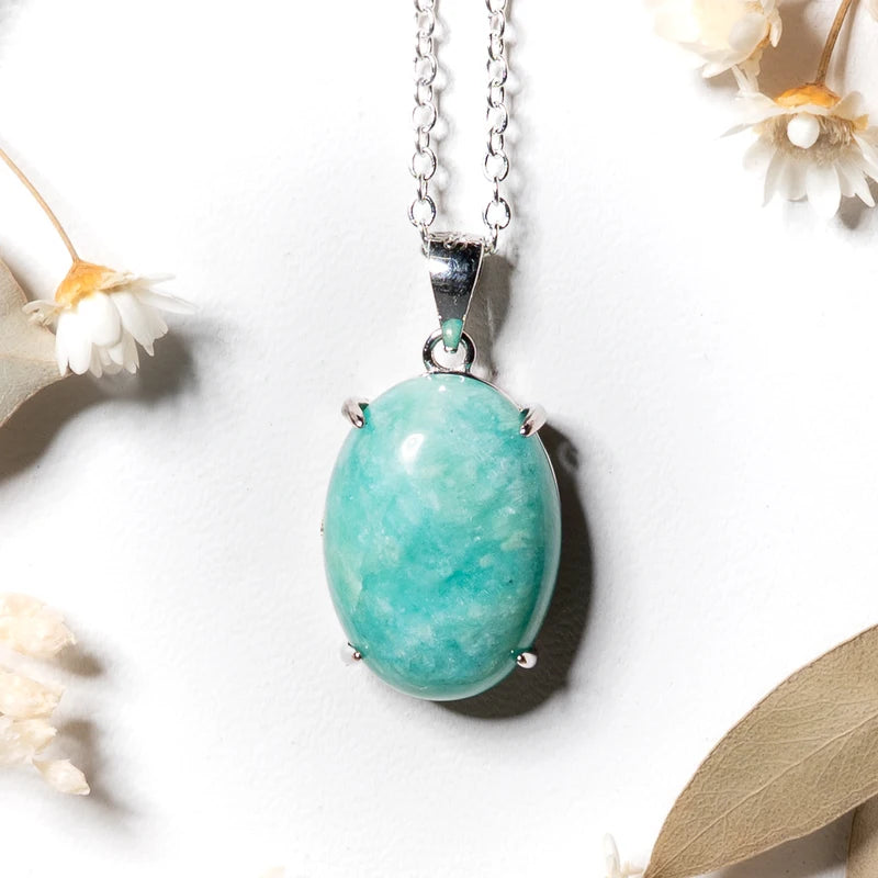 Pendentif oval Amazonite – Calme Intérieur et Équilibre Énergétique