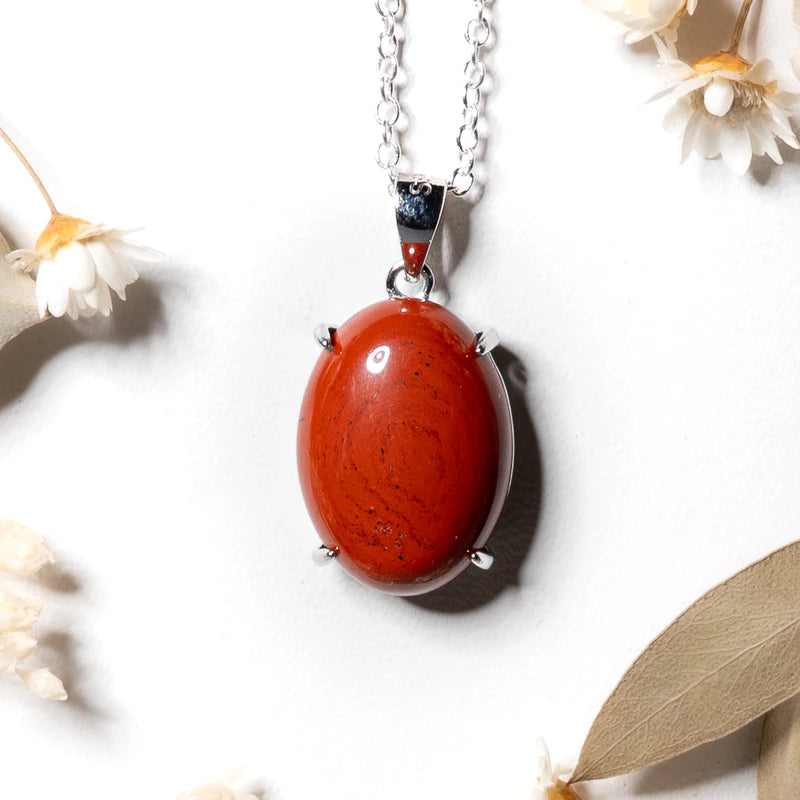 Pendentif oval Jaspe Rouge – Force, Passion et Vitalité