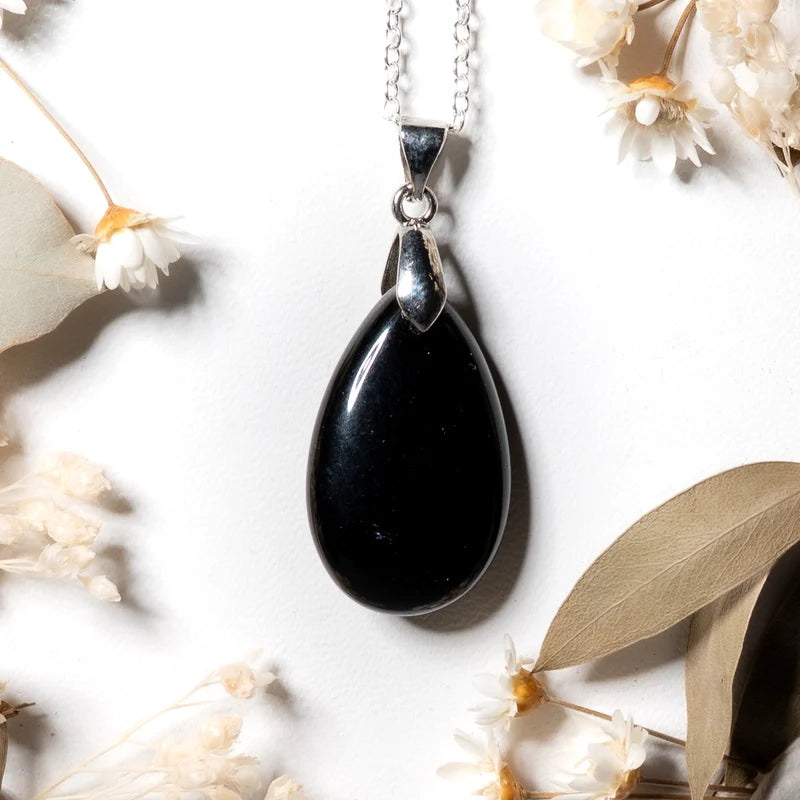 Pendentif goutte Onyx (Agate Noire) – Protection et Stabilité