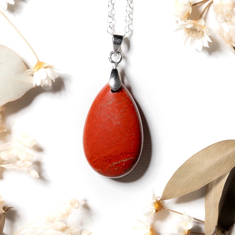 Pendentif goutte Jaspe Rouge – Force, Passion et Vitalité