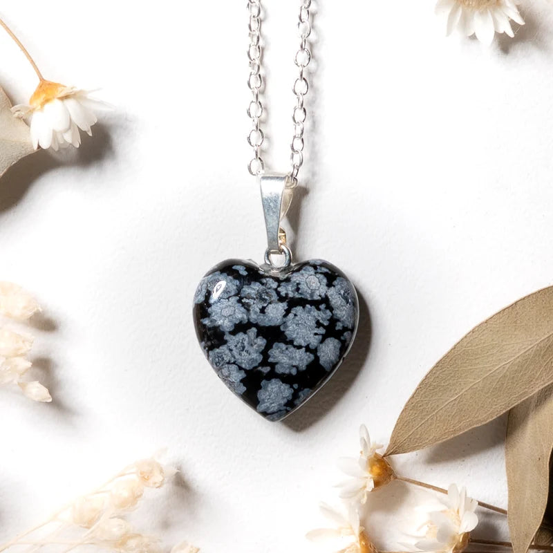 Pendentif coeur Obsidienne Neige – Sérénité et Protection