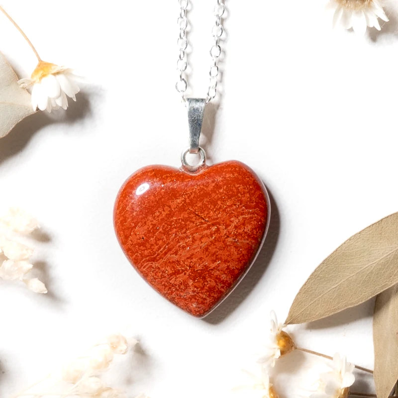 Pendentif coeur Jaspe Rouge – Force, Passion et Vitalité