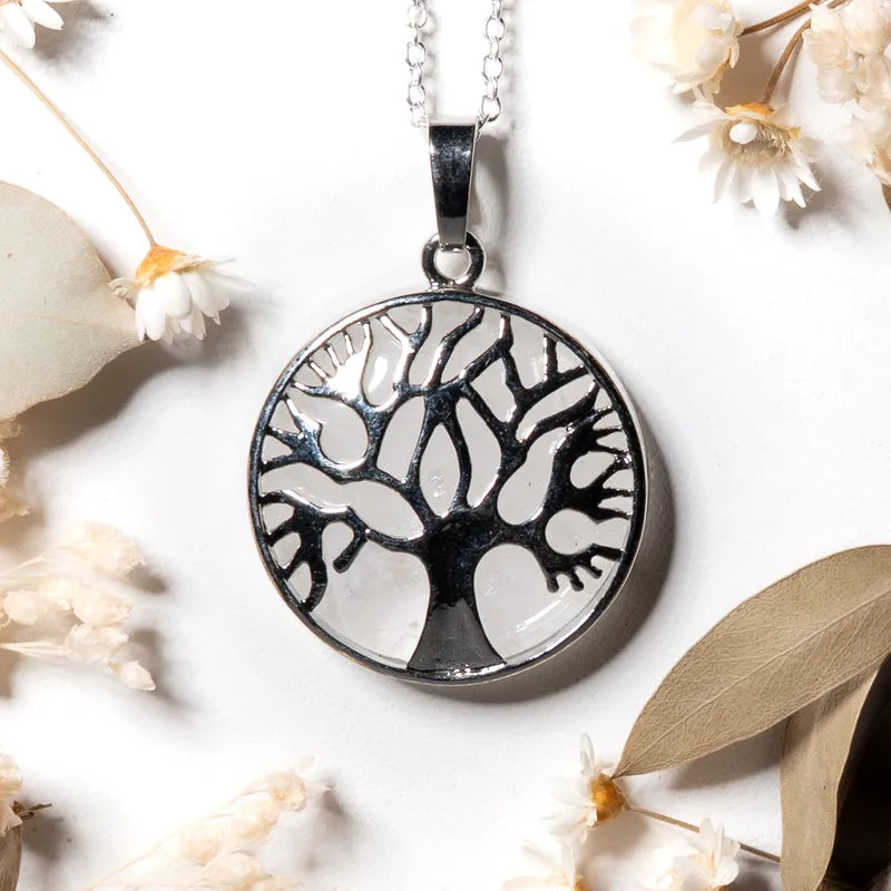 Pendentif arbre de vie argenté Cristal de roche – Clarté, Guérison et Énergie Positive