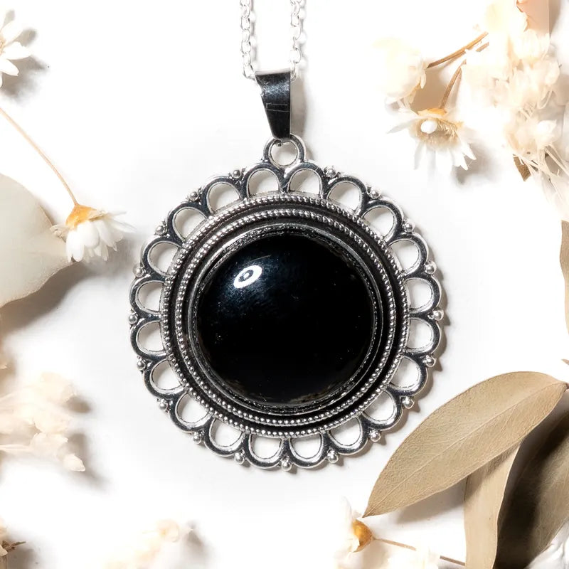 Pendentif fleur Obsidienne Noire – Protection et Stabilité Spirituelle