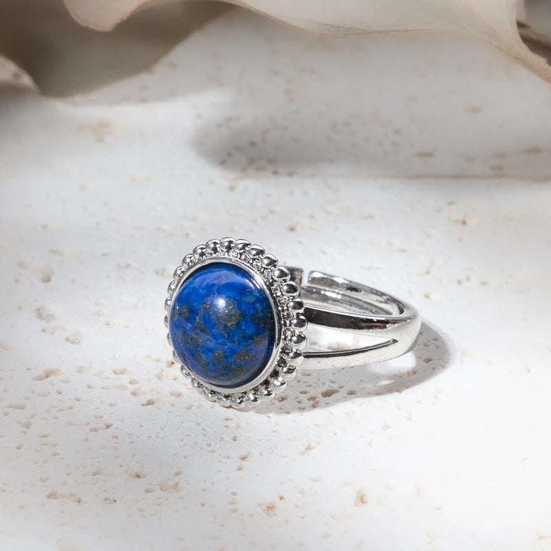 Bague ronde fleur en Lapis Lazuli – Sagesse et Clarté Mentale