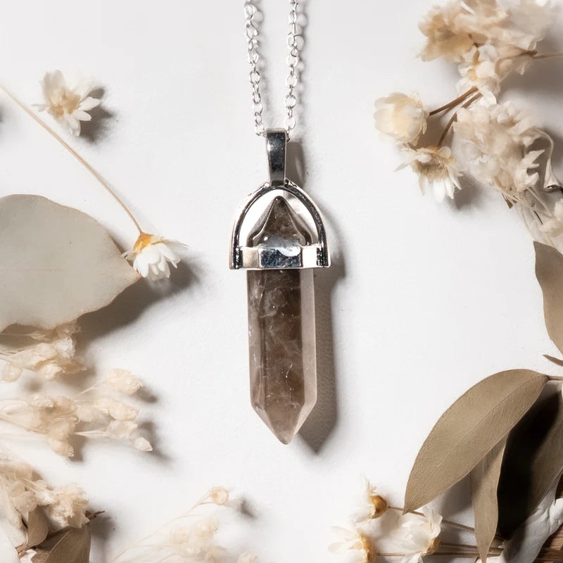 Pendentif pointe Quartz Fumé – Ancrage et Sérénité