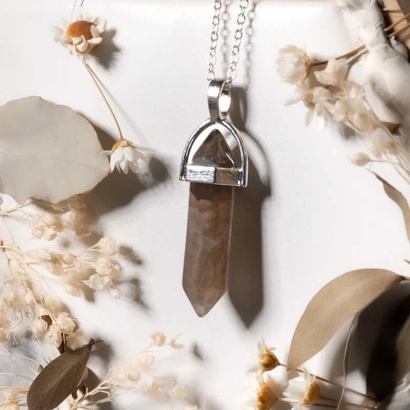 Pendentif pointe Quartz Fumé – Ancrage et Sérénité