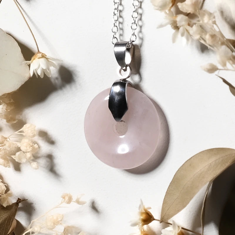 Pendentif donut Quartz Rose – Amour et Guérison Émotionnelle