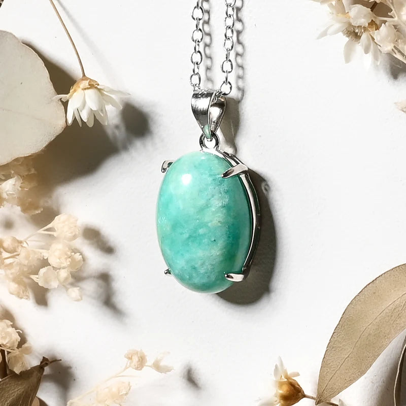 Pendentif oval Amazonite – Calme Intérieur et Équilibre Énergétique