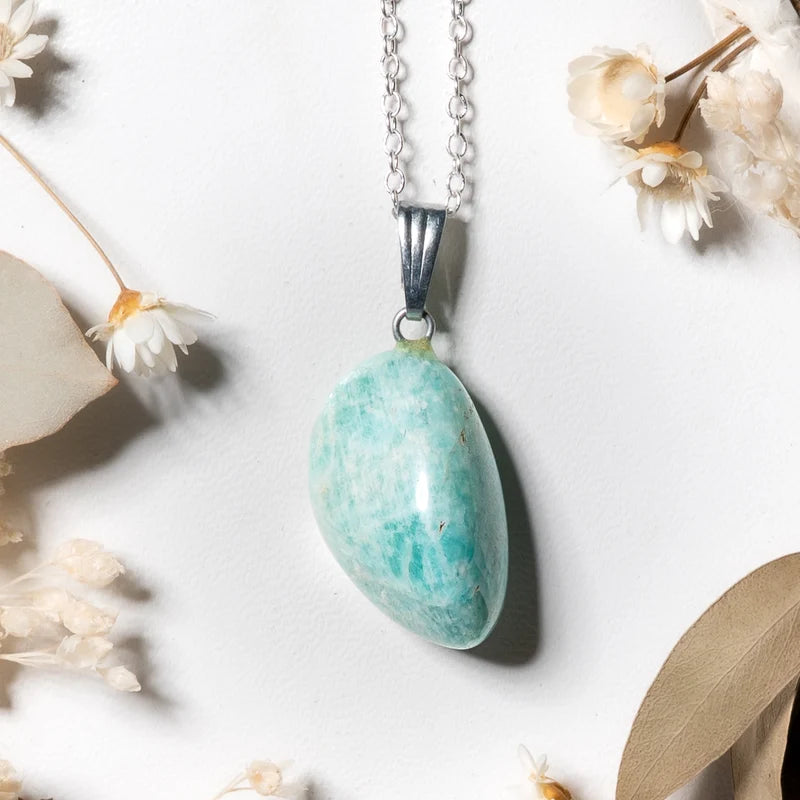 Pendentif roulé Amazonite – Calme Intérieur et Équilibre Énergétique
