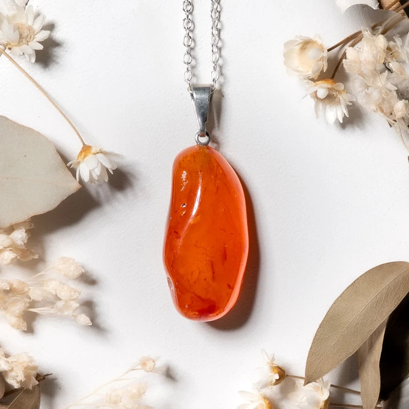 Pendentif roulé Cornaline – Vitalité et Créativité