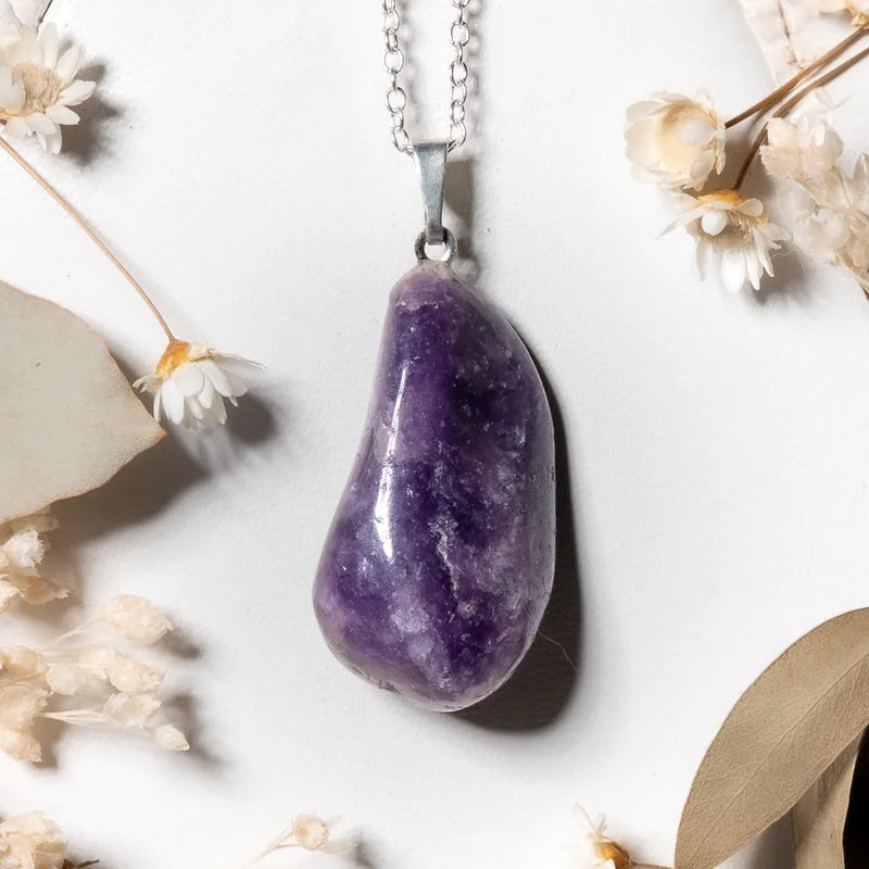 Pendentif roulé Lépidolite – Sérénité et Équilibre Émotionnel