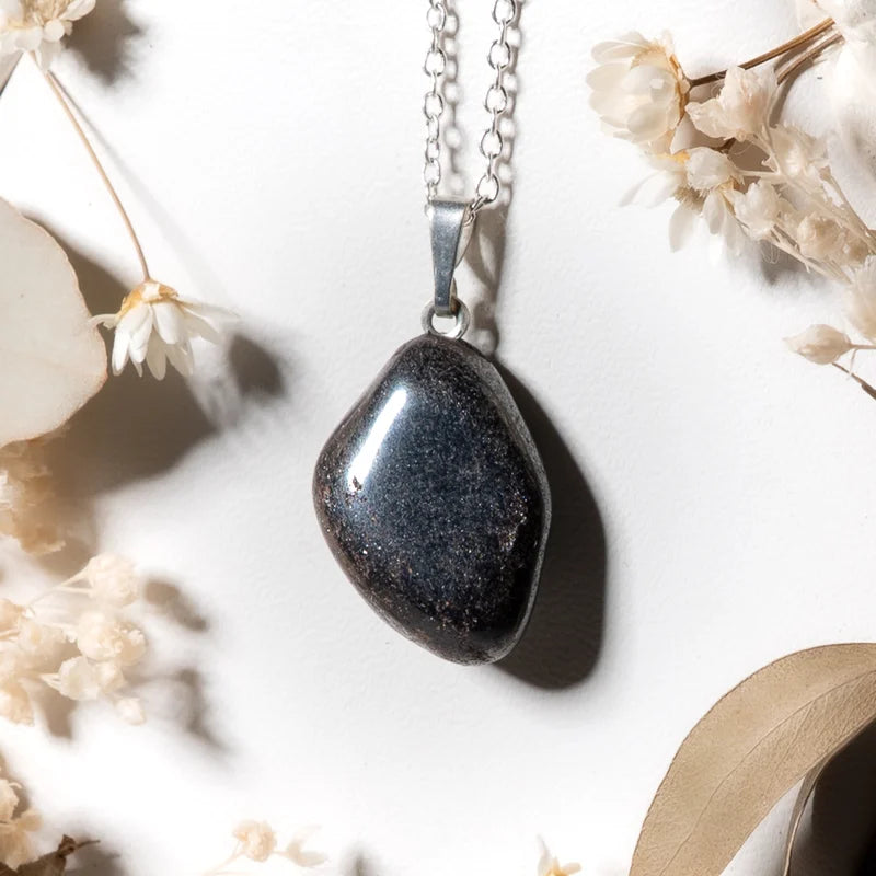 Pendentif roulé Hématite – Protection et Stabilité