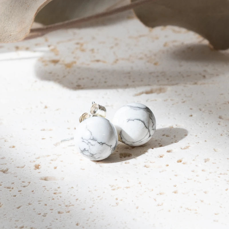 Boucles d'oreilles Howlite argent 925 rondes – Paix Intérieure et Clarté Mentale