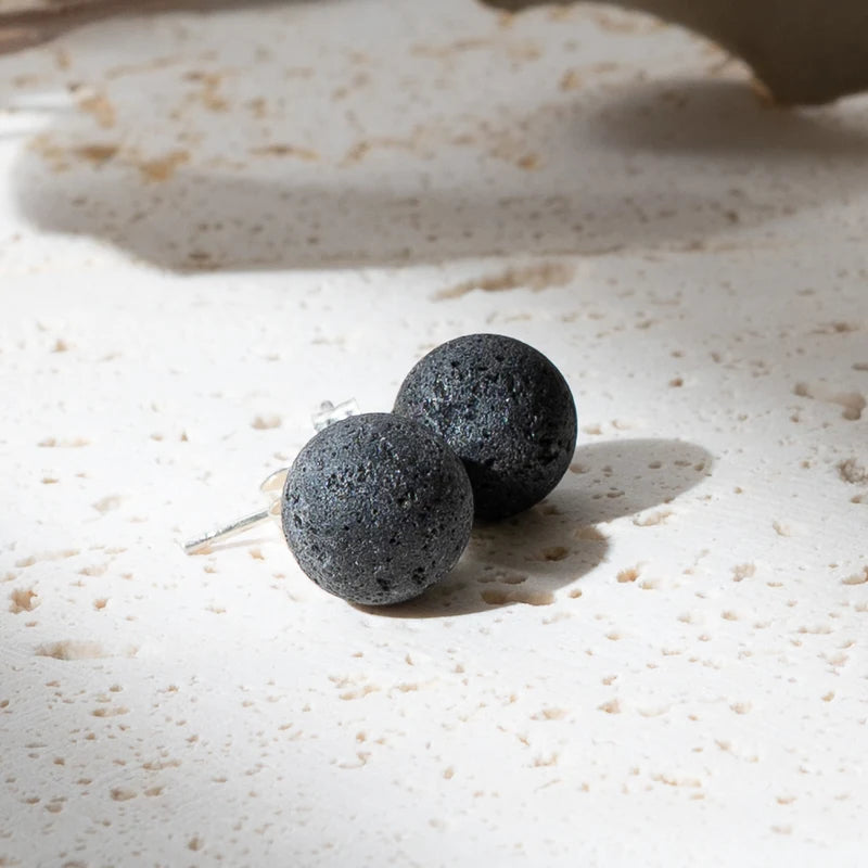 Boucles d'oreilles Pierre de Lave rondes et argent 925 – Ancrage et Revitalisation