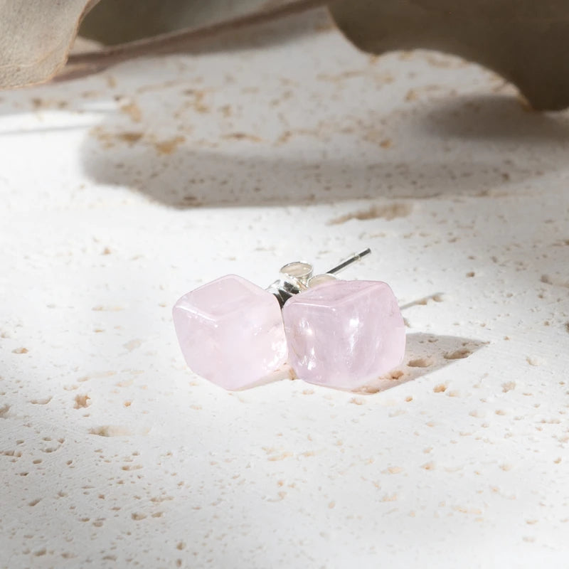 Boucles d'oreilles Quartz Rose carrées et argent 925 – Amour et Guérison Émotionnelle