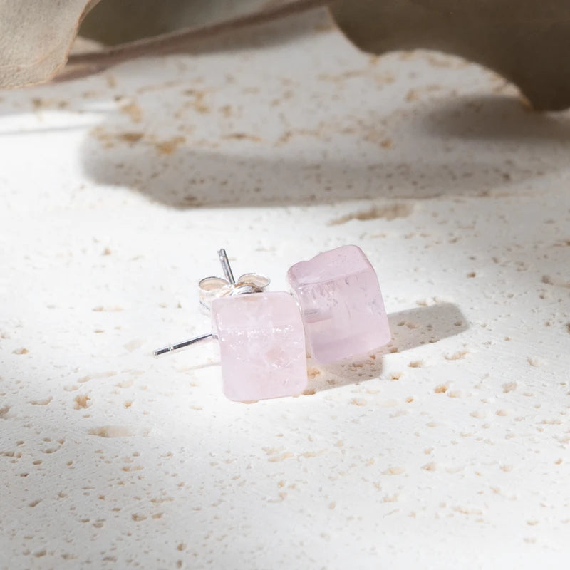 Boucles d'oreilles Quartz Rose carrées et argent 925 – Amour et Guérison Émotionnelle