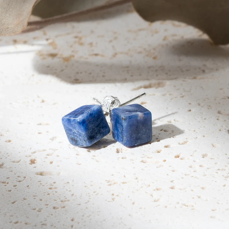 Boucles d'oreilles Sodalite carrées et argent 925 – Clarté Mentale et Sérénité