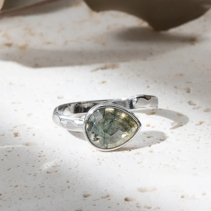 Bague goutte d'eau Labradorite – Protection et Transformation