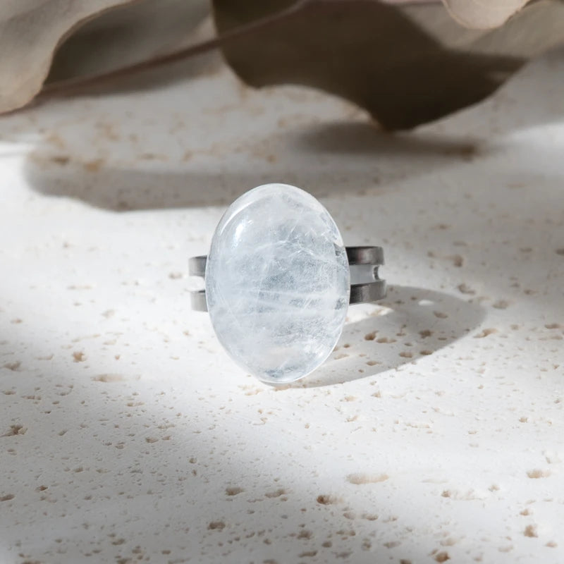 Bague ovale Cristal de roche – Clarté, Guérison et Énergie Positive